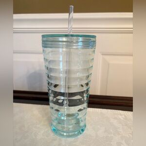 NWT Crate & Barrel Aqua Tumbler with Straw Blue Plastic Water Cup New Never Used